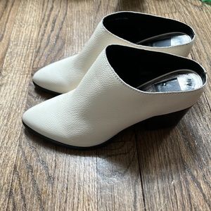 Dolce Vita Roya white Block Heels Leather Mules size 7.5